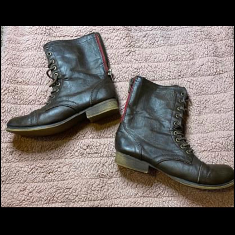 Woman’s boots